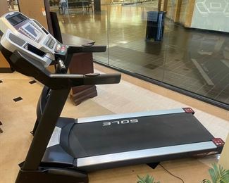 Sole F80 Treadmill -excellent condition - deck folds up for easy moving -Gym quality!