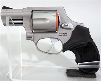 Taurus Armas / Taurus 856 .38 Spl 6-Shot Revolver SN# ADA803794, With Paperwork, In Box