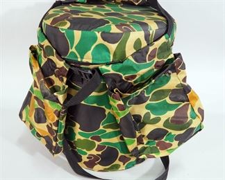 Actions Camouflaged Tote Seat
