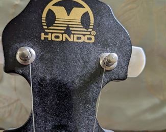 5 String Hondo Banjo with extra Strings and Picks