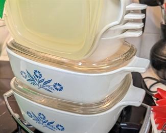 Blue Corning wear oven ready with lids