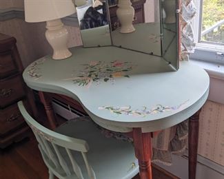 Lamp price Separately 