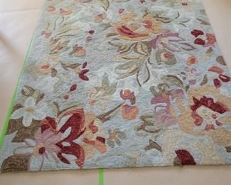 TUFTED TEXTURED FLORAL PATTERN LARGE LOOPS RUG $75.00