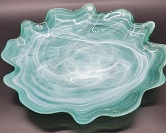 Handmade Green Swirl Art Glass Shallow Centerpiece
Bowl with Scalloped Edge is 13in Diameter