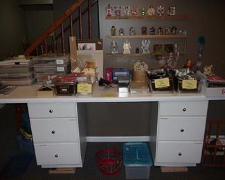 Craft Items & Desk Unit