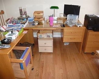 Desk & Office Supplies