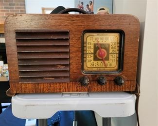 Old Philco radio