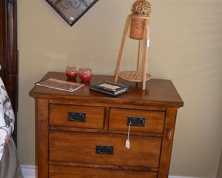 Nice quality mission style oak night stands