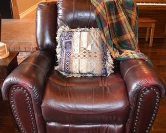 Cheers leather recliner