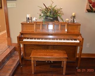 Baldwin upright piano