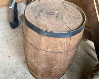 100 lb bin of nails unopened