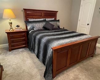 Davis Co. Bedroom Set