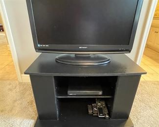 Emerson TV 32”  / Console