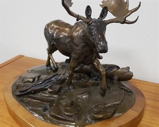 'Autumn Move' Moose, Bronze sculpture by Rolf Zillmer