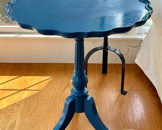 Painted Pie Crust Table