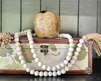 Stone Apple, Hinged Storage Box, Prayer Beads