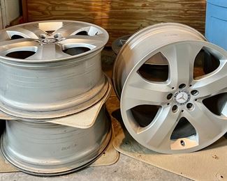 (4) Mercedes Benz Rims