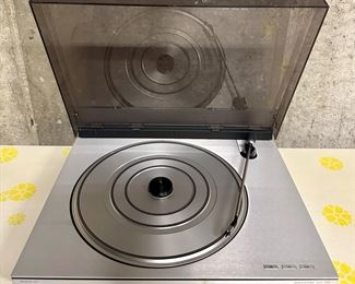 Bang & Olufsen Beogram 1800 Record Player