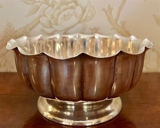 Reed & Barton 963 Sterling Scalloped Edge Bowl