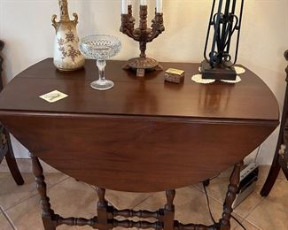 Antique Double Sided Drop Leaf Table with extra Leaves