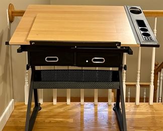 Adjustable Art Table