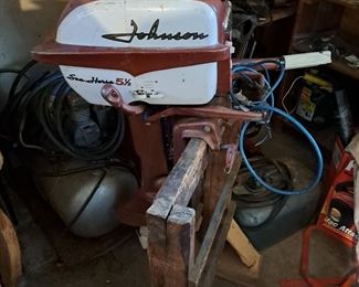 Johnson Seahorse Outboard Motor 5.5 HP with stand
Also have Clinton Outboard Model 350