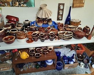 Brown pottery, Hull, Falzgraff, USA, Blue glass
