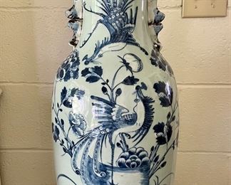 LARGE LATE QING, CHINESE EXPORT VASE WITH PHOENIX BIRD MOTIF ON CELADON BACKGROUND AND FOO DOGS HANDLES, 23” HIGH 