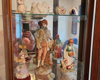 Curio cabinet