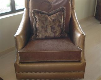 Living Room Gold tone leather swivel chair by Feathers (4)