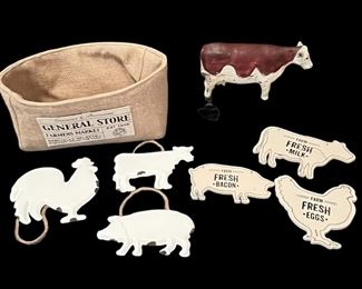 Wood and Metal Farmhouse Decor