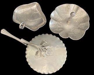 Buenilum Metal Serving Dishes