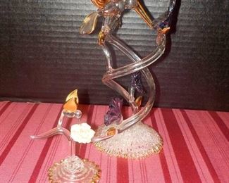 Gilded Spun Glass Feeding Hummingbirds