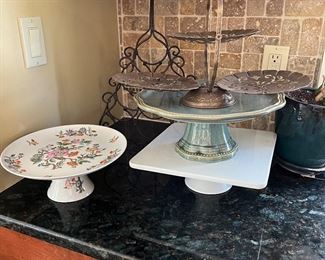 Pedestal Cake Stands