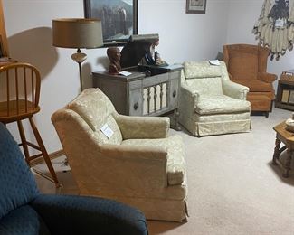 antique victrola with two sides of records 