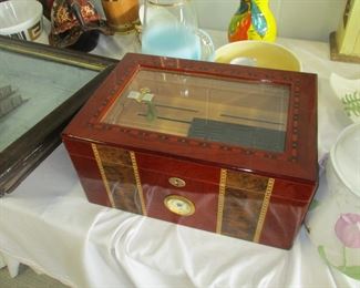 Inlaid walnut humidor