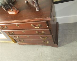 Four drawer small chest