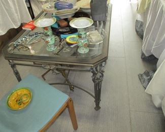 Iron coffee table wit glass inset