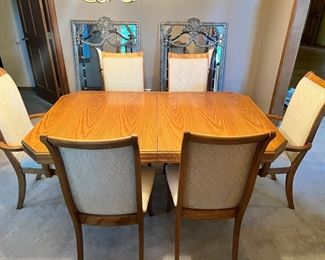 Solid Oak Dining Table (1 Leaf) 6 Chairs **

**matching buffet and hutch available 