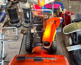 Husqvarna ST 230P Snow Blower