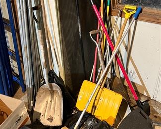 Various Shovels 