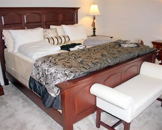 King Bed with Tempurpedic Mattress