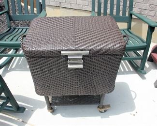 Wicker Cooler