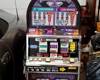 Slot Machine (not working)