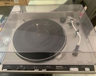 Technics Turntable