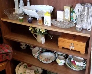 Collector perfume bottles,dishes 