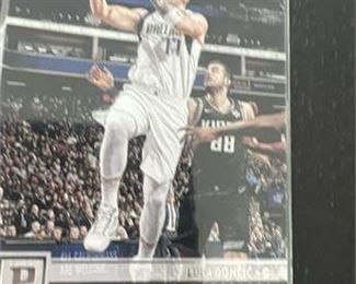 Lot 501   0 Bid(s)
Luka Donic 15 Card Lot With Rookies