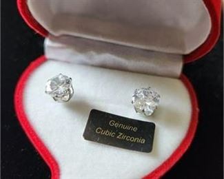 Lot 250   2 Bid(s)
Cubic Zirconia Stud Earrings