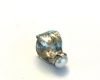 Sterling Silver Ring with Pearl 