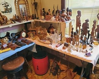 Carved art/sculpture 